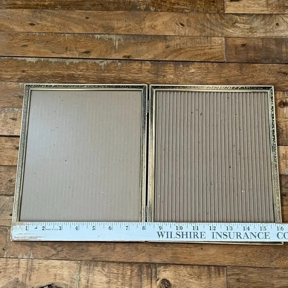 Vintage Hinged Double Picture Frame 7.25